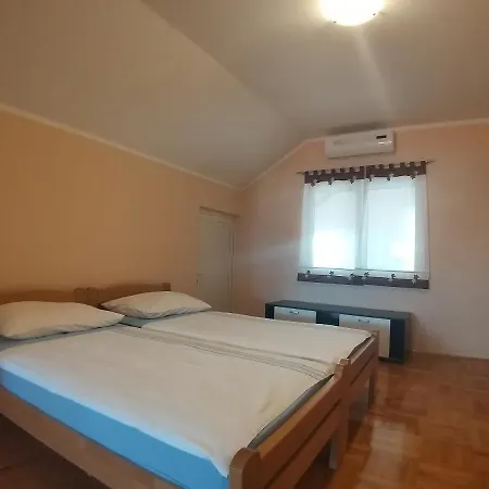 Apartment Sunny Jukic With Sea View