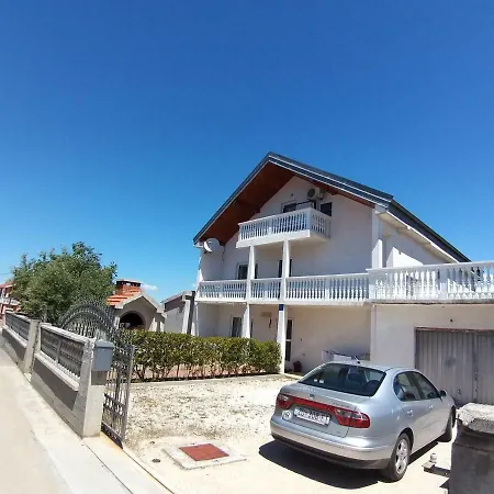 Apartment Sunny Jukic With Sea View