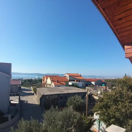 Sunny Jukic With Sea View * Zára