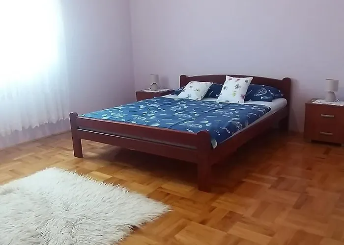 Sunny Jukic With Sea View